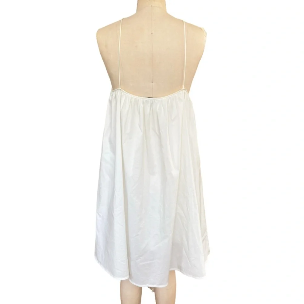 AMYLYNN Poplin Halter Swing Mini Dress in White Size M